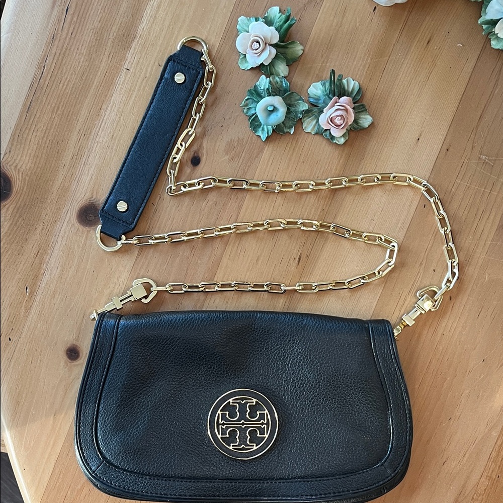 Tory Burch Black Leather Shoulder Bag with Gold Chain